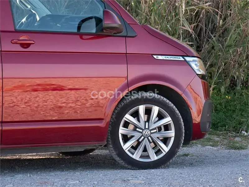 Usado VW California California 150 CV (110 kW) 2023 Granate Van
