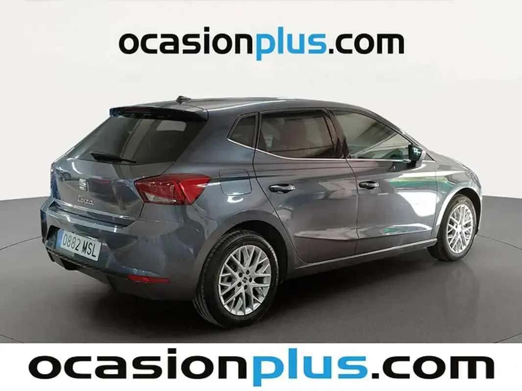 Usado Seat Ibiza 116 CV (85 kW) 2024 Gris Utilitario