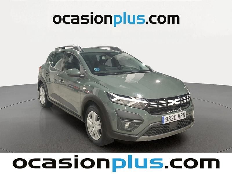 Usado Dacia Sandero Expression 101 HP (74 kW) 2024 Verde SUV