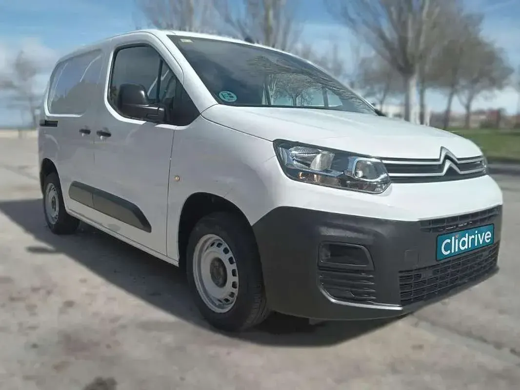 Usado Citroën Berlingo 102 CV (75 kW) 2021 Blanco Monovolumen