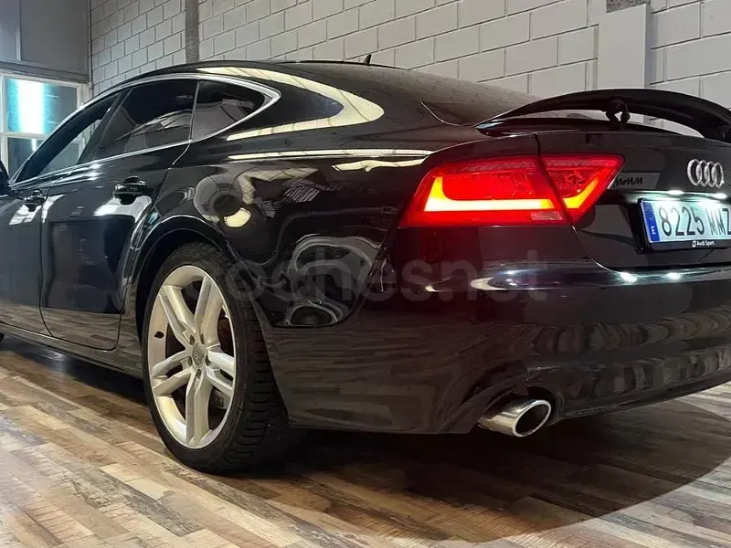 Usado Audi A7 Sportback Exclusive 245 CV (180 kW) 2012 Negro Utilitario