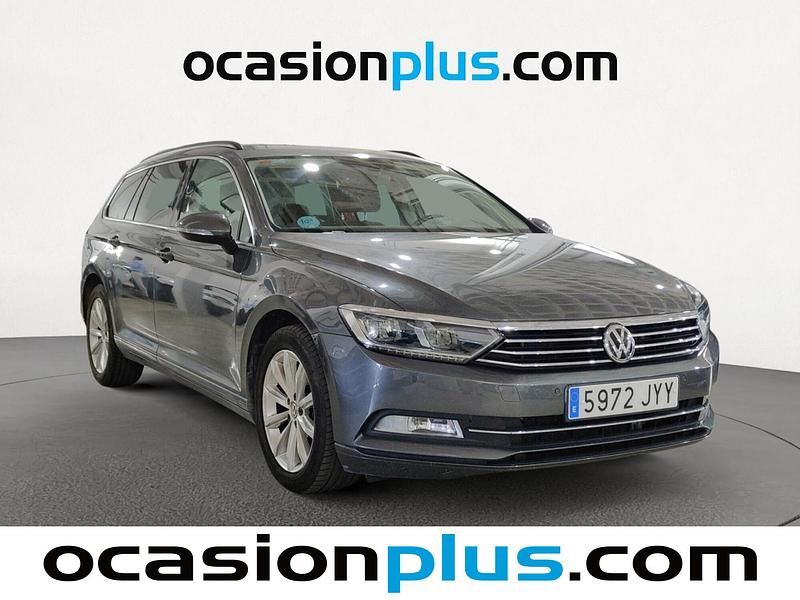 Usado VW Passat Advance 150 CV (110 kW) 2017 Gris Familiar