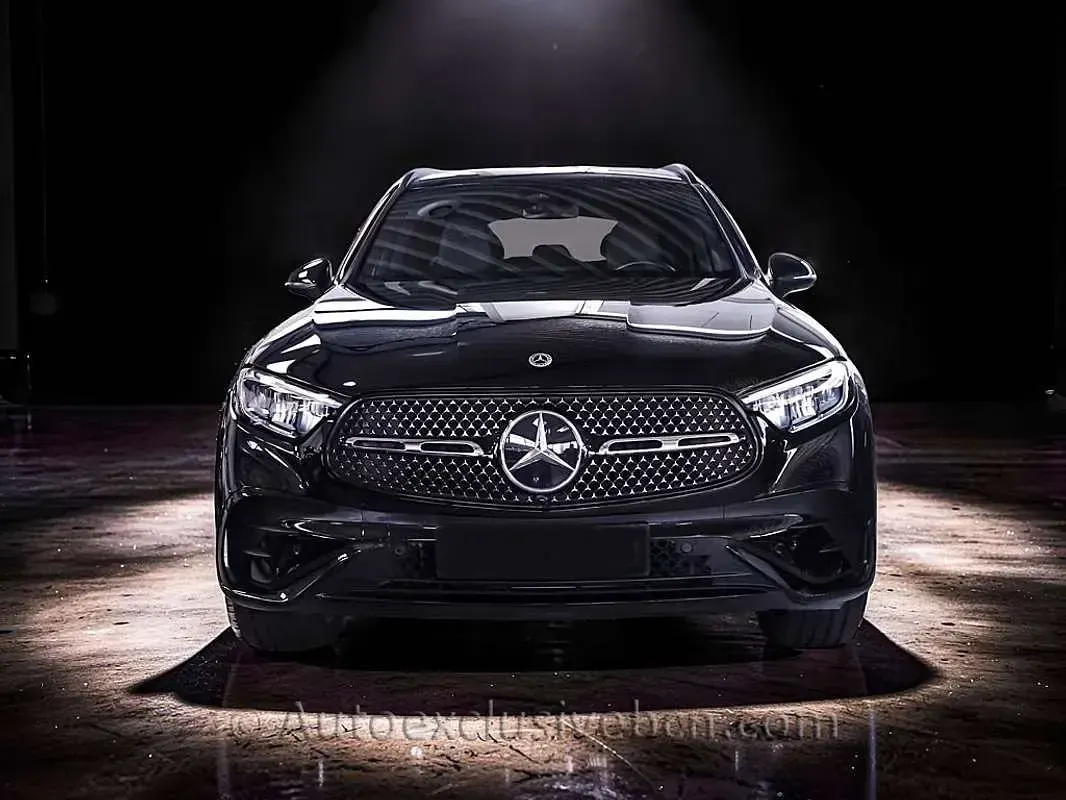 Usado Mercedes GLC300 314 CV (230 kW) 2023 Negro SUV