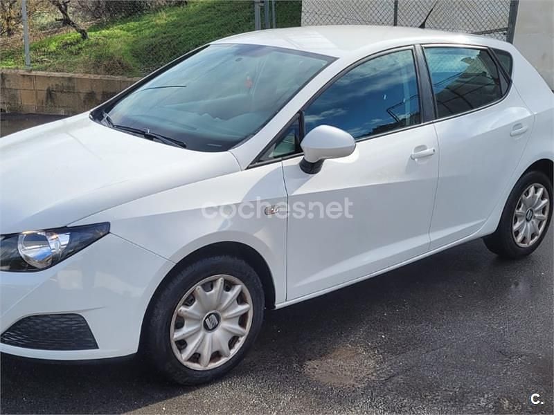 Blanco Usado 2012 Seat Ibiza Reference Berlina | 5900 € (Super precio) - Imagen 1/4