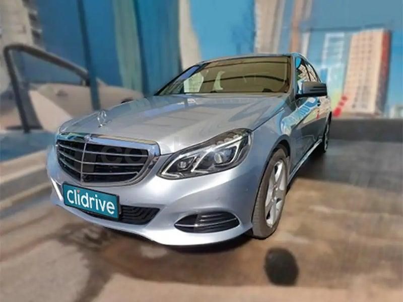 Usado Mercedes E300 231 CV (169 kW) 2013 Gris / plata Berlina