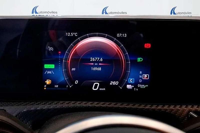 Usado Mercedes A220 Business 218 CV (160 kW) 2021 Azul Berlina