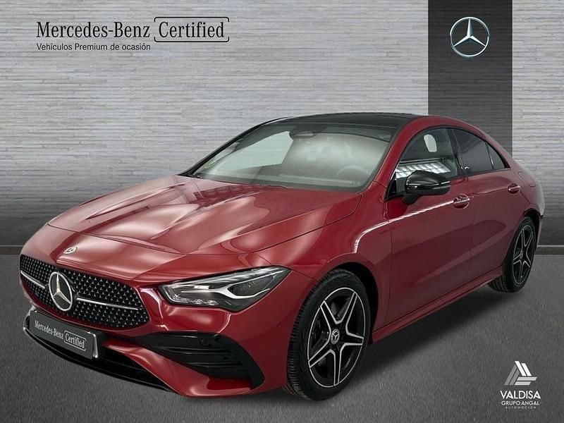 Usado Mercedes CLA220 AMG line 190 CV (139 kW) 2025 Manufaktur rojo patagonia Berlina