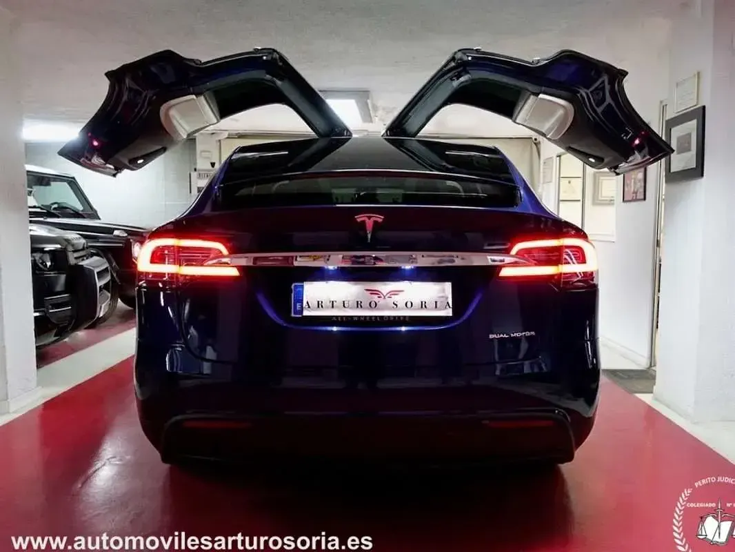 Usado Tesla Model X Long Range AWD 386 kW (525 CV) 2020 Azul SUV