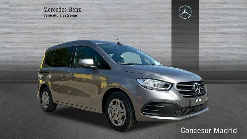 Nuevo Mercedes T180 115 CV (84 kW) 2025 Gris Monovolumen