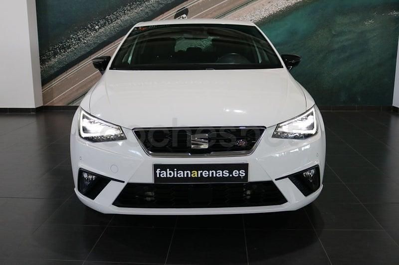 Usado Seat Ibiza FR 150 CV (110 kW) 2021 Blanco Utilitario
