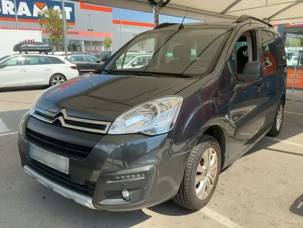 Usado Citroën Berlingo 100 CV (73 kW) 2018 Gris Monovolumen