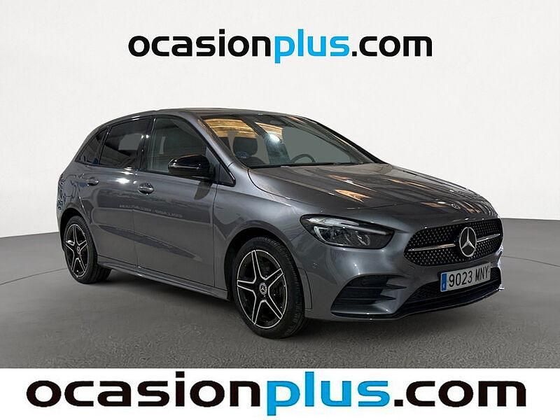 Usado Mercedes B250e 218 CV (160 kW) 2024 Gris / plata Monovolumen
