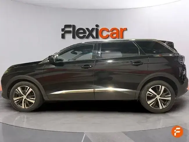 Usado Peugeot 5008 Active 136 CV (100 kW) 2024 Gris SUV