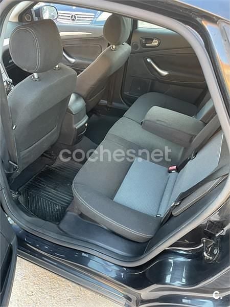 Usado Ford Mondeo 125 CV (91 kW) 2009 Negro Berlina