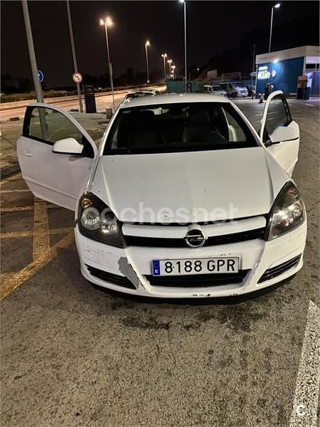 Usado Opel Astra GTC Sport 110 CV (80 kW) 2009 Blanco Berlina