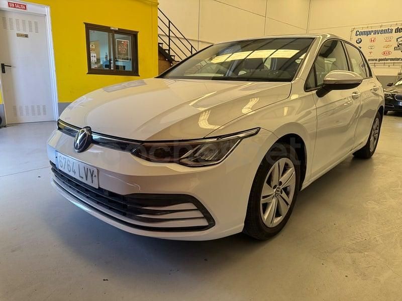 Usado VW Golf VIII Life 115 CV (84 kW) 2021 Blanco Berlina