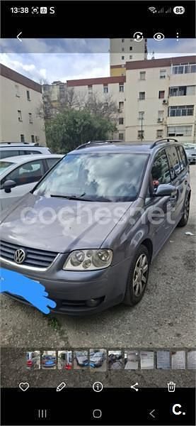 Usado VW Touran Trendline 140 CV (102 kW) 2005 Gris / plata Monovolumen