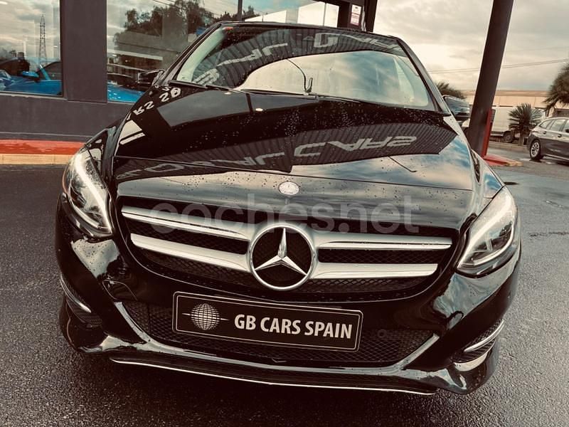 Usado Mercedes B200 136 CV (100 kW) 2017 Negro Monovolumen