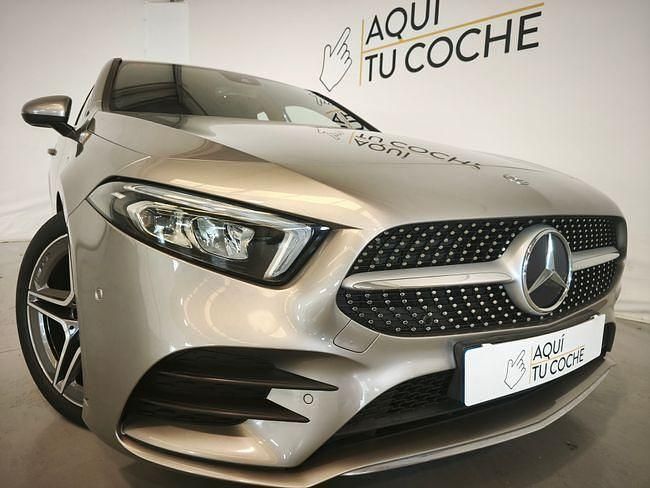 Usado Mercedes A180 116 CV (85 kW) 2021 Beige Berlina