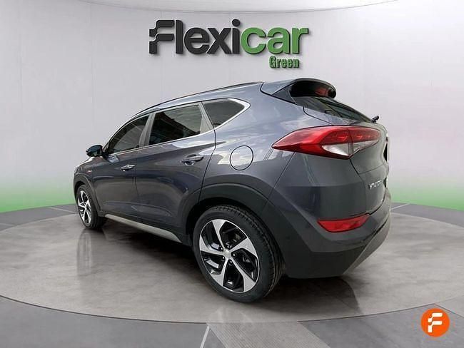 Usado Hyundai Tucson Style 176 CV (129 kW) 2017 Gris SUV