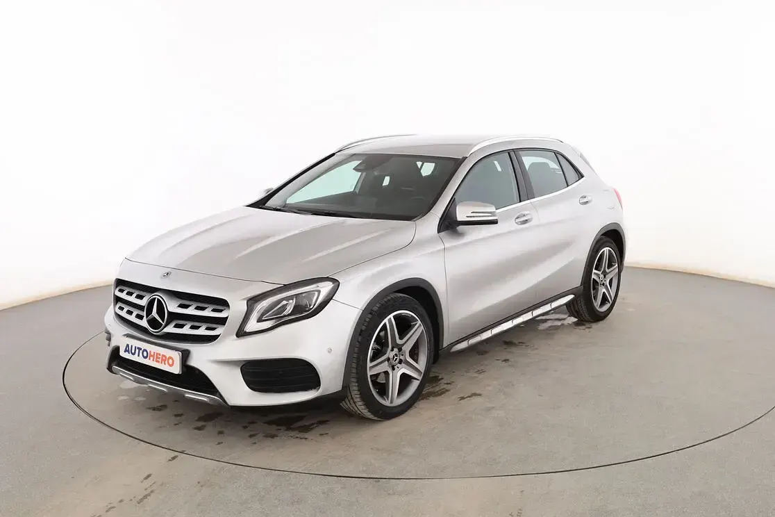 Occasion Mercedes GLA180 AMG line 122 PK (89 kW) 2019 SUV