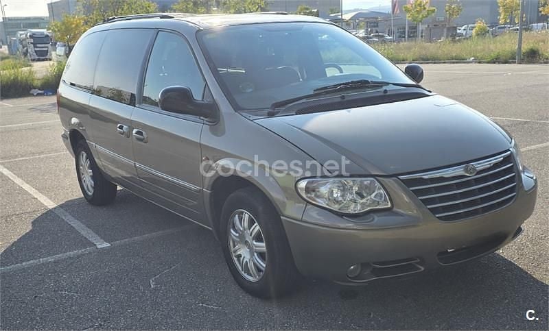 Usado Chrysler Grand Voyager Limited 150 CV (110 kW) 2006 Beige Monovolumen