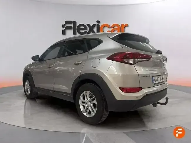 Usado Hyundai Tucson 131 CV (96 kW) 2017 Beige SUV