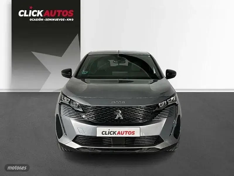 Usado Peugeot 3008 Allure 130 CV (95 kW) 2023 Gris SUV