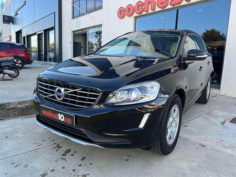Usado Volvo XC60 Momentum 190 CV (139 kW) 2017 Negro SUV
