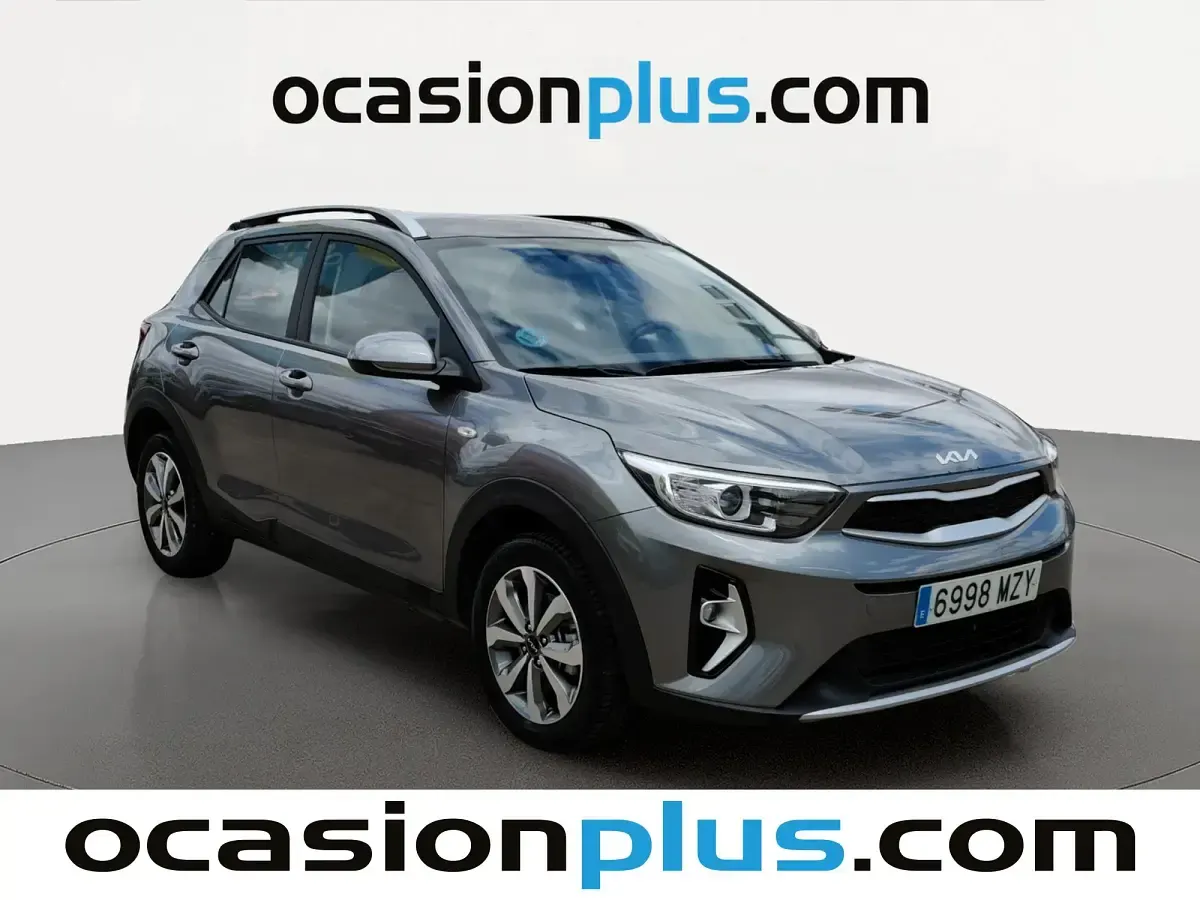 Usado Kia Stonic 101 CV (74 kW) 2025 Gris SUV