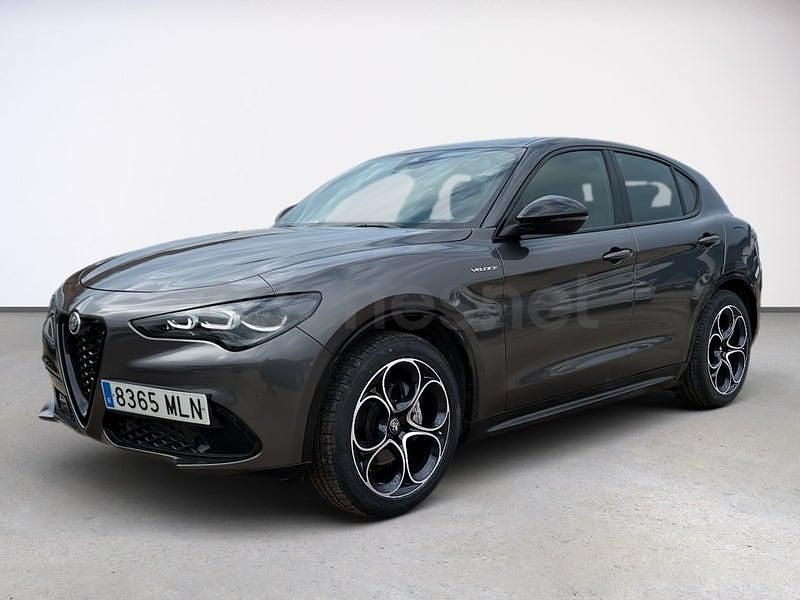 Usado Alfa Romeo Stelvio Sprint 210 CV (154 kW) 2023 Negro SUV