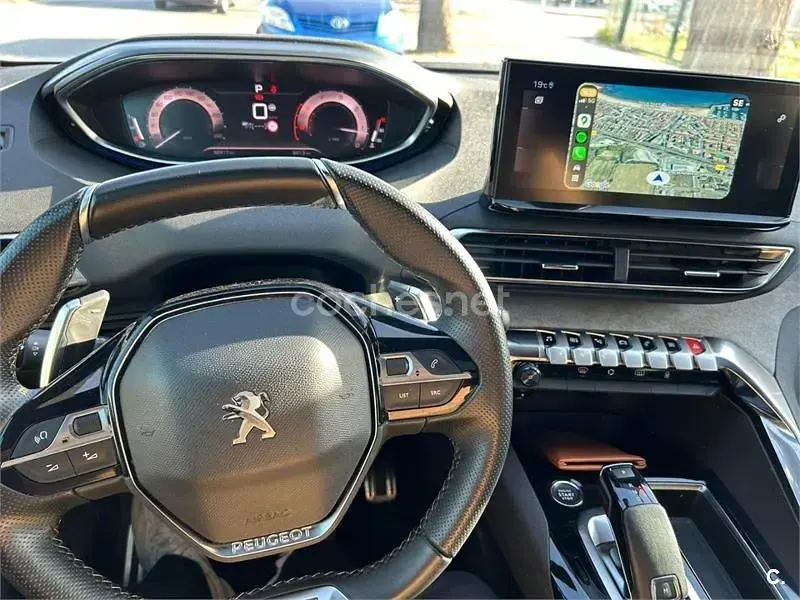 Usado Peugeot 3008 Allure 130 CV (95 kW) 2022 Blanco SUV