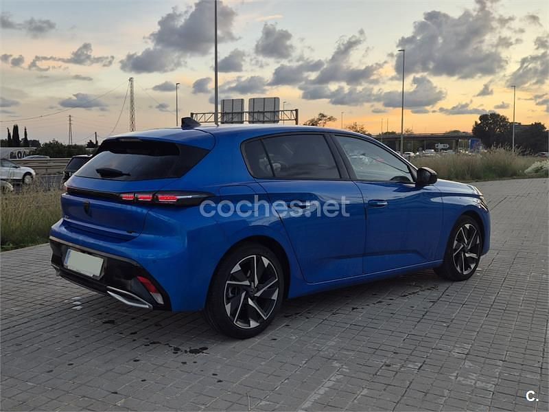 Azul Usado 2022 Peugeot 308 Allure Berlina | 18.000 € (Caro) - Imagen 1/4