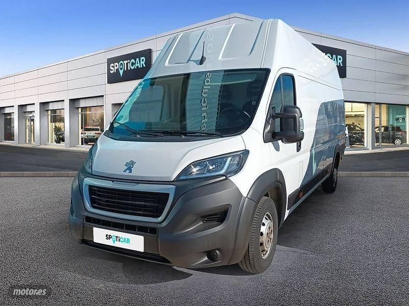 Blanco Usado 2022 Peugeot Boxer S Van | 22.490 € (Precio justo) - Imagen 1/4