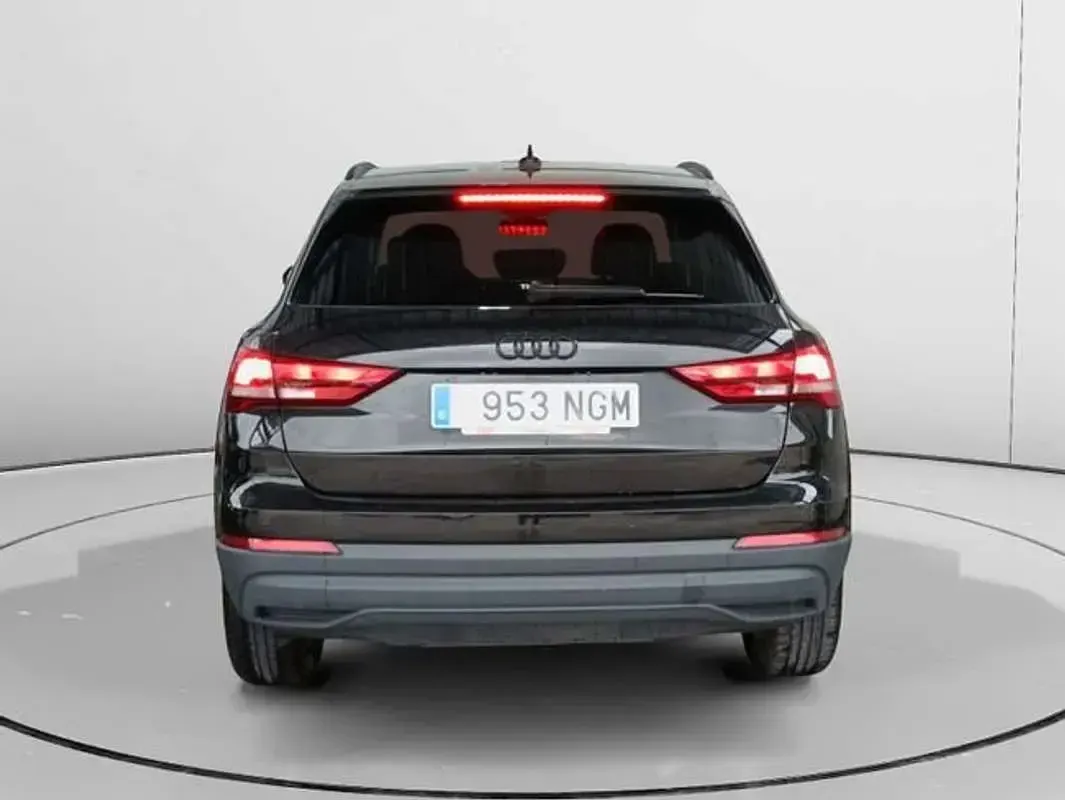 Usado Audi Q3 Design 150 CV (110 kW) 2021 Negro SUV