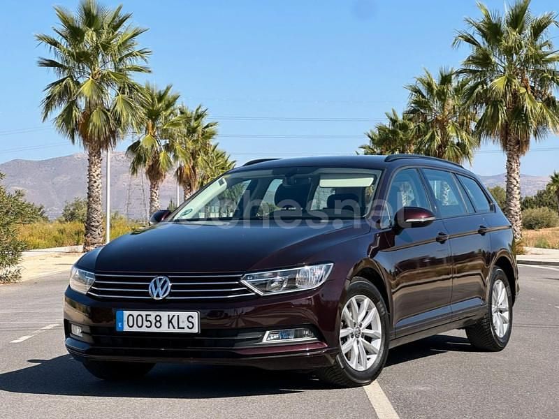 Granate Usado 2019 VW Passat Advance Familiar | 13.900 € (Buen precio) - Imagen 1/4