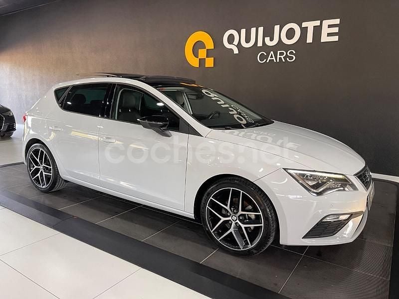 Usado Seat Leon FR 125 CV (91 kW) 2018 Blanco Berlina