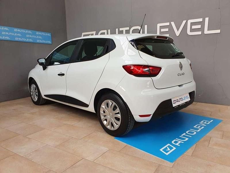 Begagnad Renault Clio IV Business 75 HK (55 kW) 2019 Vit Halvkombi