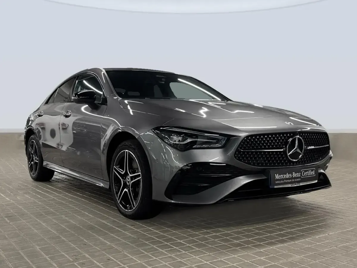 Usado Mercedes CLA250e 218 CV (160 kW) 2024 Gris Coupe