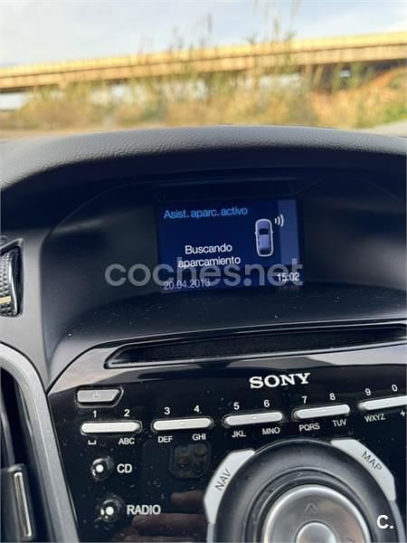 Usado Ford Focus Trend 125 CV (91 kW) 2013 Negro Berlina