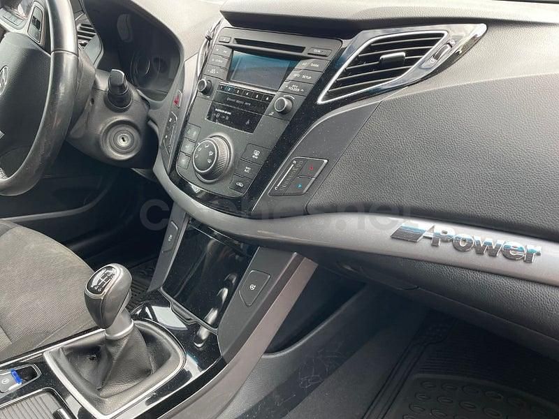 Usado Hyundai i40 136 CV (100 kW) 2014 Blanco Berlina