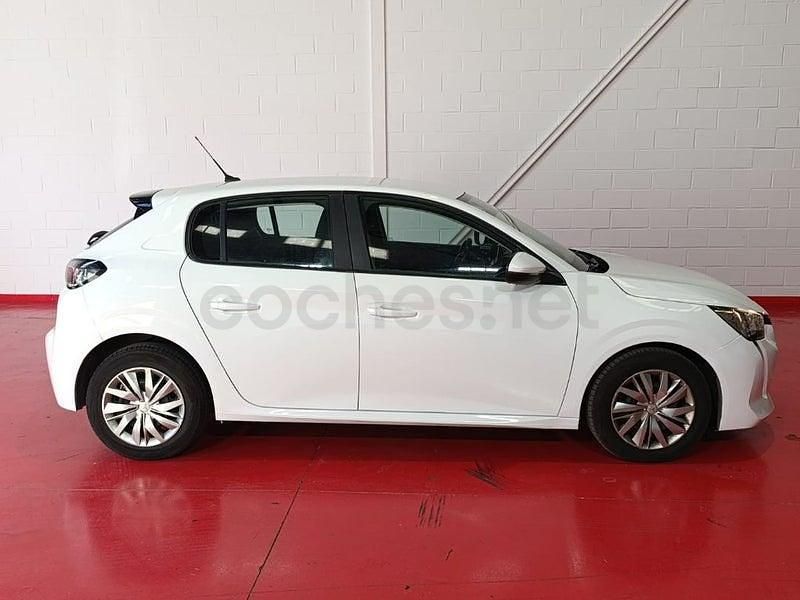 Usado Peugeot 208 Active 102 CV (75 kW) 2021 Blanco Utilitario