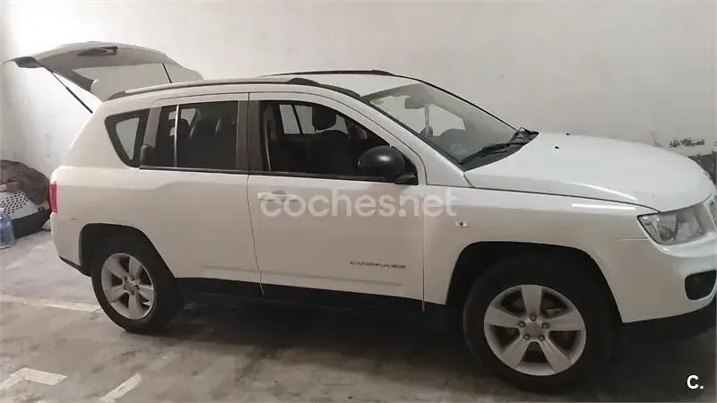 Usado Jeep Compass Limited 136 CV (100 kW) 2012 Blanco SUV