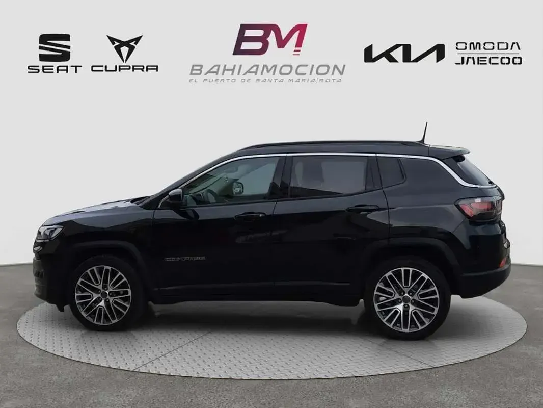 Usado Jeep Compass Limited 131 CV (96 kW) 2022 Negro SUV