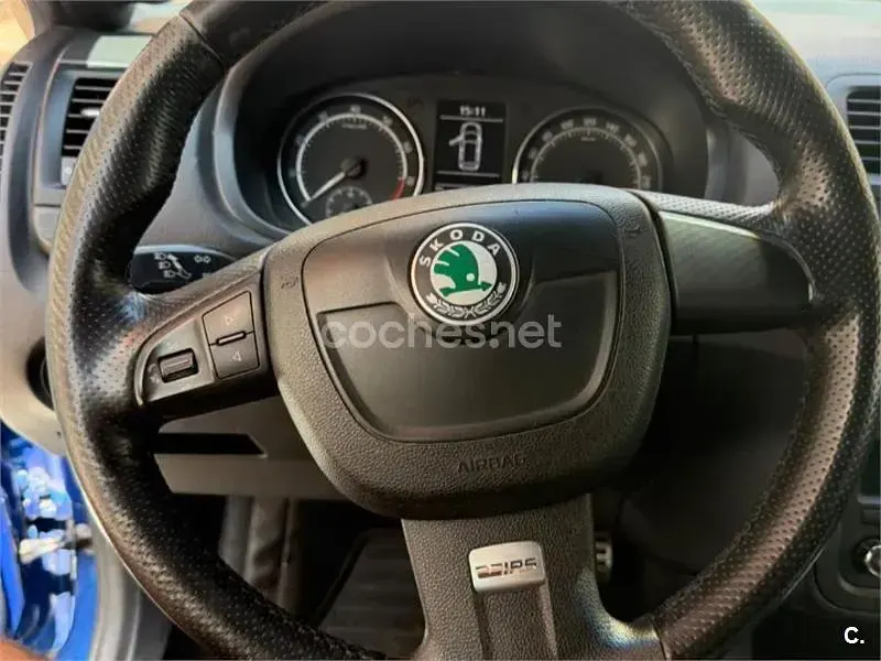 Usado Skoda Fabia RS 180 CV (132 kW) 2011 Azul Berlina