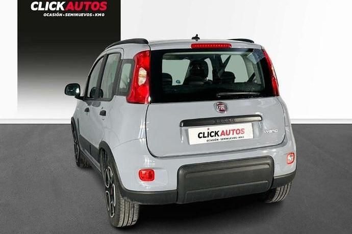 Usado Fiat Panda City Life 70 CV (51 kW) 2022 Negro Utilitario