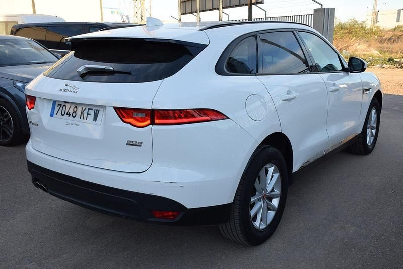 Usado Jaguar F-Pace 180 CV (132 kW) 2019 Blanco SUV