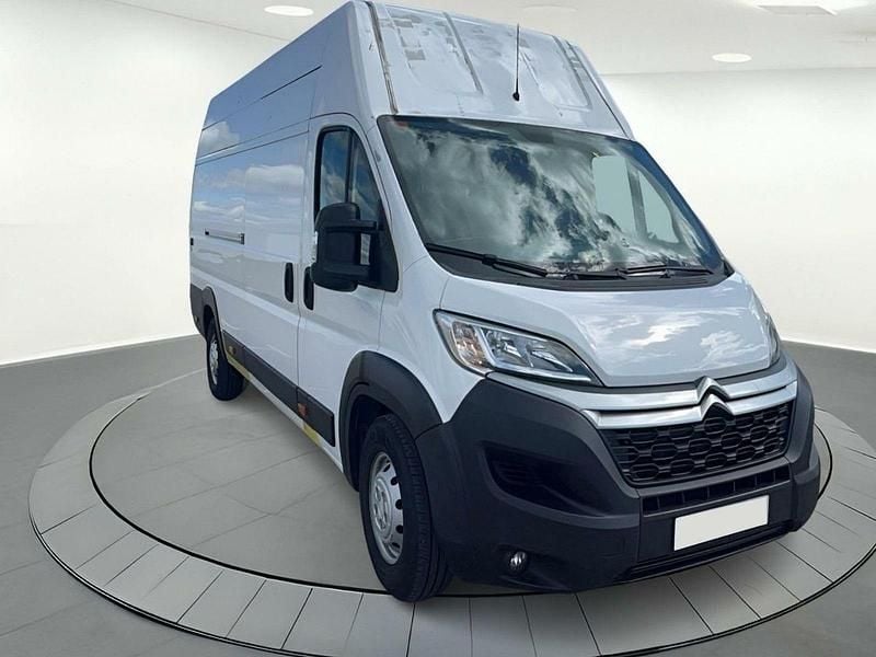 Usado Citroën Jumper 161 CV (118 kW) 2018 Blanco Monovolumen