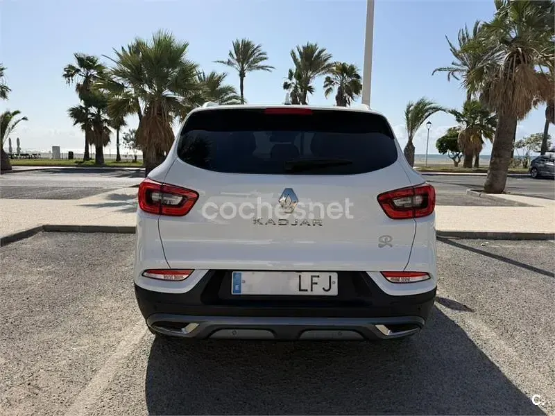 Usado Renault Kadjar LIMITED 115 CV (84 kW) 2020 Blanco SUV