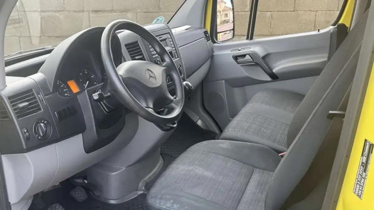 Usado Mercedes Sprinter 143 CV (105 kW) 2017 Amarillo Van